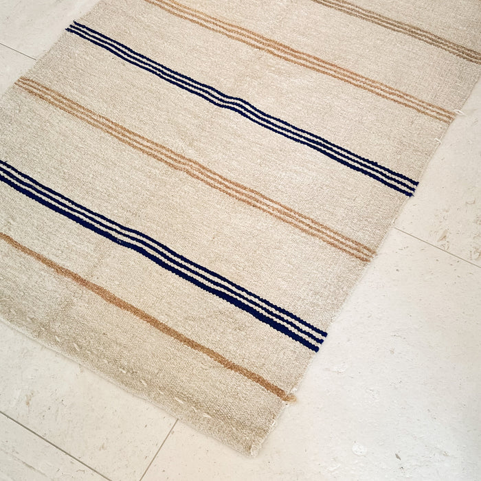 Vintage Rug No. 386