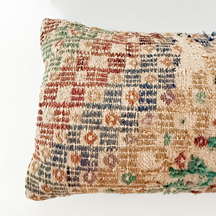 Close of the weave and natural wear on the Calize No 09 Pillow. The wear is a reflection of the vintage aspect of these textiles and should be considered part of its beauty,