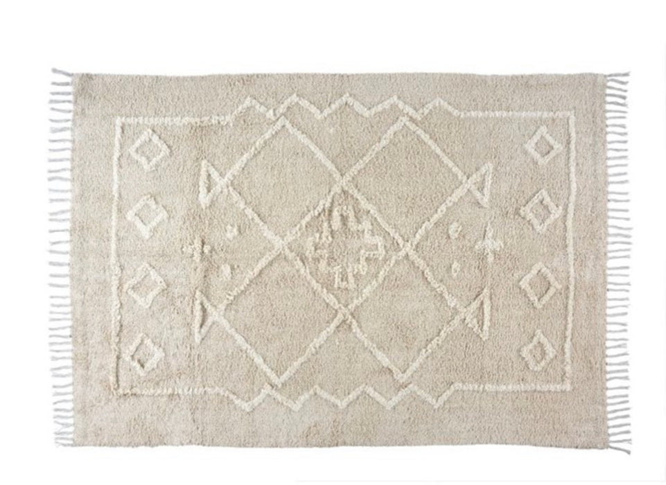Ojai rug. A berber style rug in shades of cream and sand, perfect for the modern bohemian home. 5' x 7'.