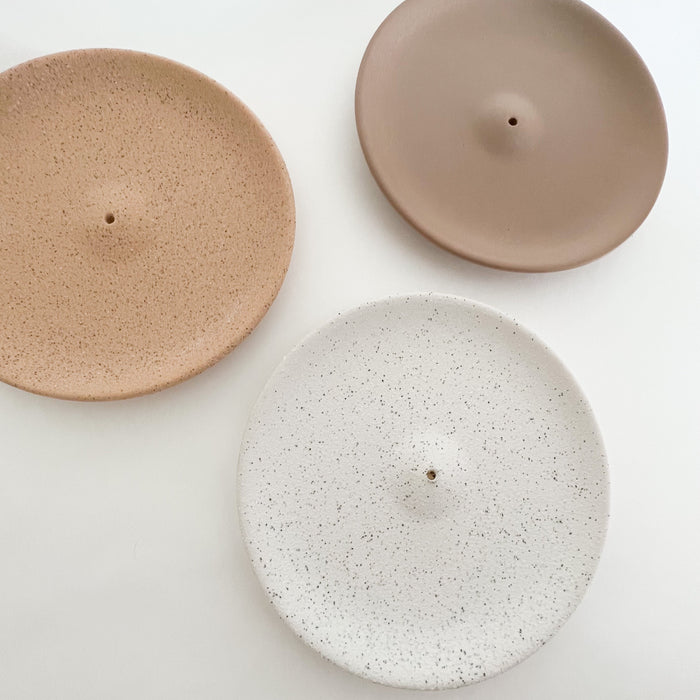 Earthy and minimal stoneware incense dishes come in three colors. Each sold separately. Boho chic jewelry or trinket dish.